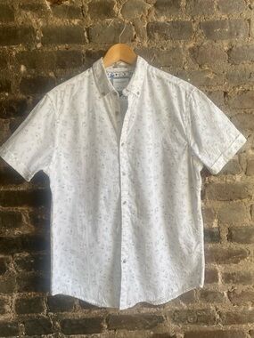 Denim & Flower White Short-Sleeve Floral Button-Down Shirt